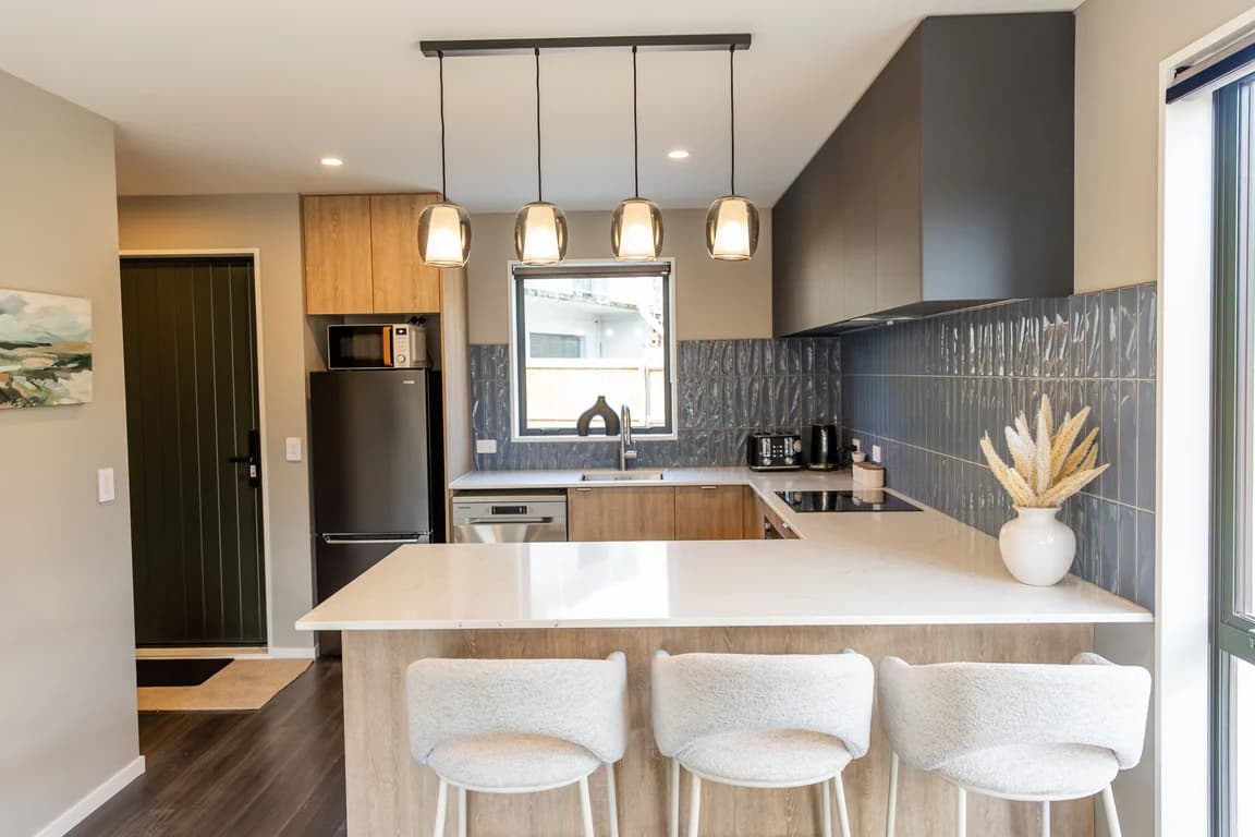  Prime Location | Modern Comfort | Hot Pools Close - HS56926