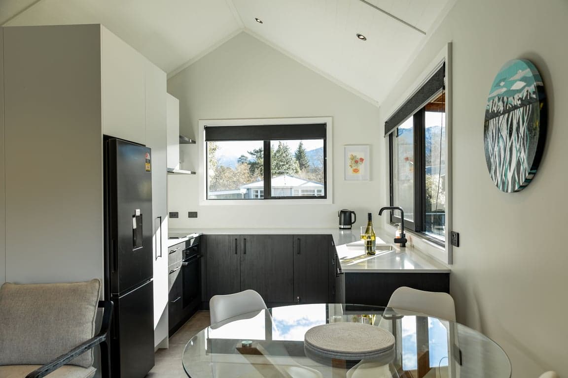 Well Located | Stylish | Scenic - HS786003
