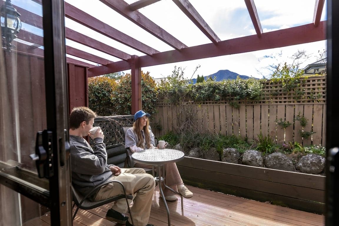 Alpine Springs Motel | Unit 4 - H251214