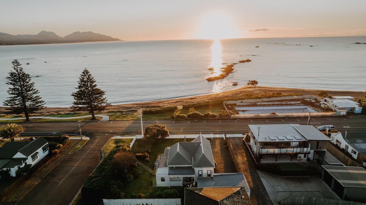 Kaikoura Beachfront Villa - KK87184